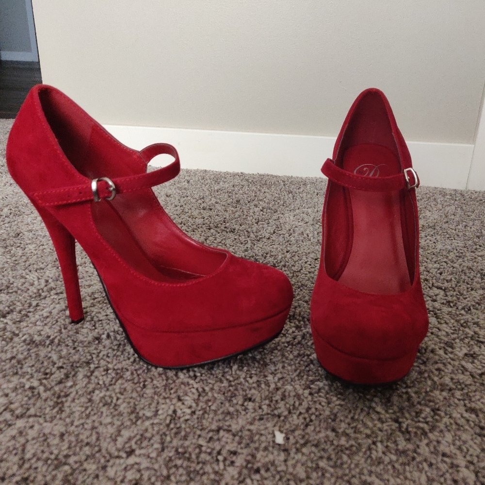 Red Mary Jane Pumps